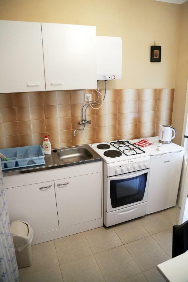 Apartment 51 Gornji Karin Exterior photo